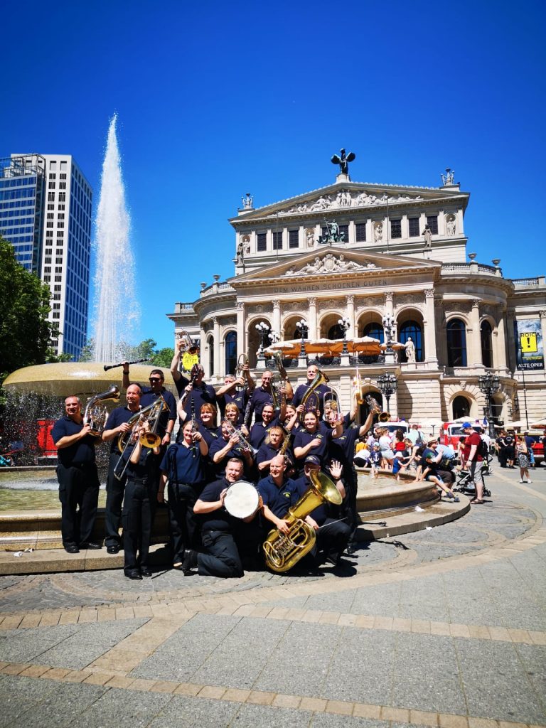 Musikzug - Vor der Alten Oper